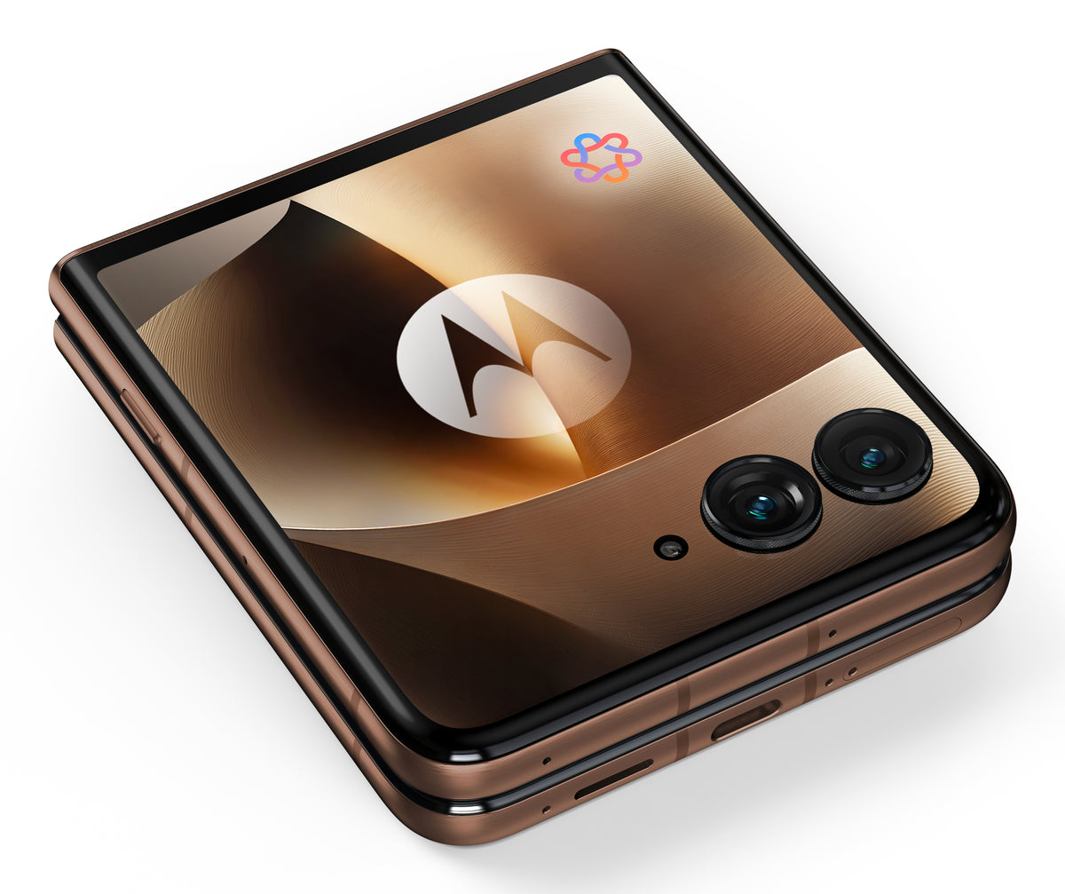Motorola razr 70 Ultra 6.96" (17.7 cm) Dual SIM Android 16.0 5G USB Type-C 16 GB RAM 512 GB Storage 5000 mAh Wood Finish