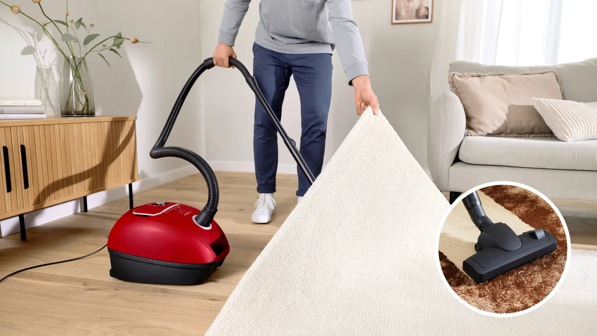 Bosch BGB41PET1 vacuum 4 L Cylinder vacuum Dry 700 W Dust bag