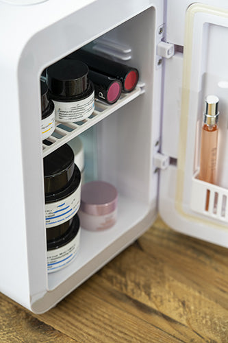 Adler AD 8085 fridge Freestanding 4 L G