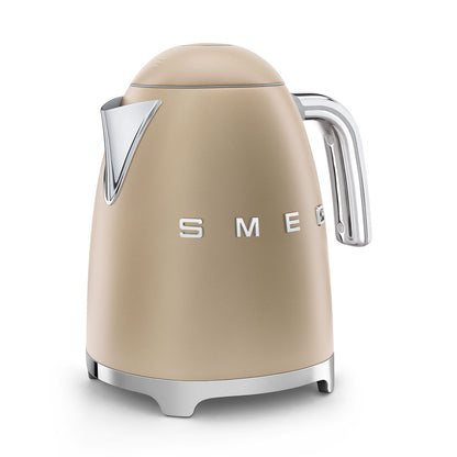 SMEG Kettle (KLF03CHMEU) mattchampagne