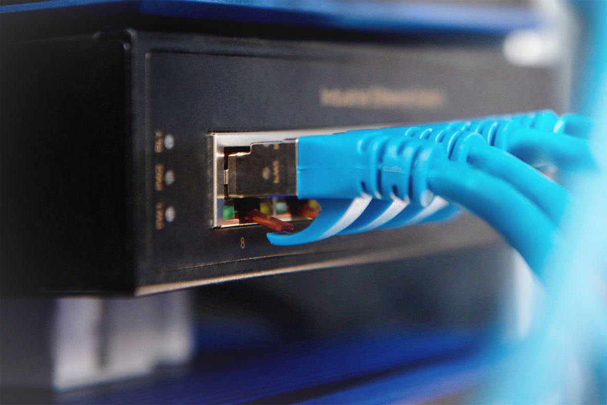 DIGITUS Industrial 8-Port Gigabit Unmanaged Switch, Black