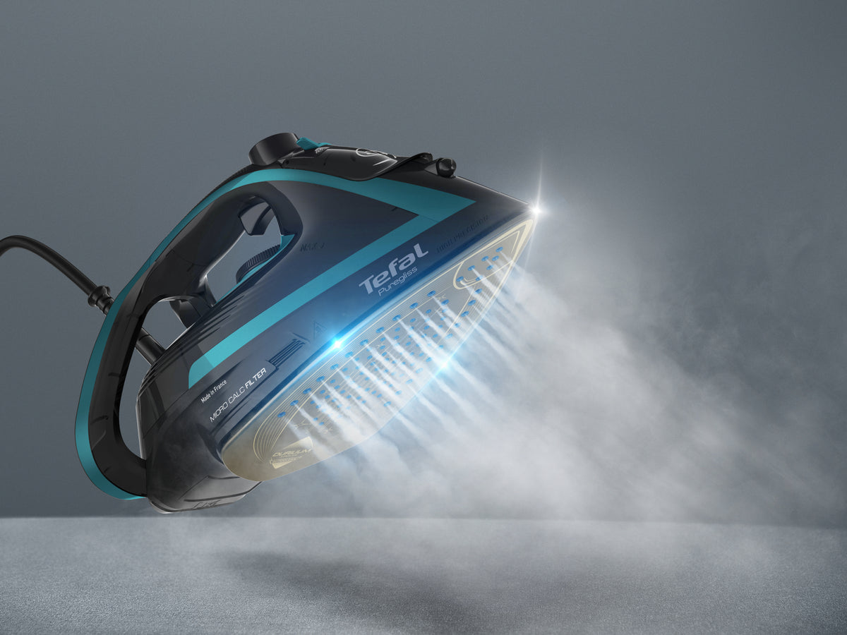 Tefal Puregliss FV8066 Dry & Steam Iron with Durilium AirGlide Autoclean Soleplate, 3000 W, Black/Blue