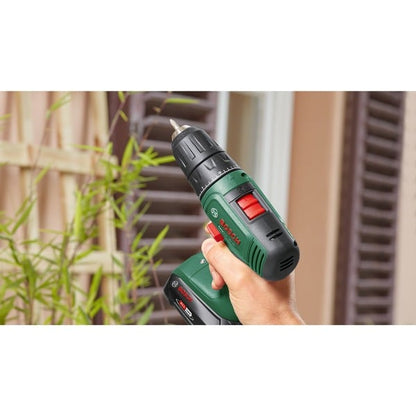 Bosch Powertools Akku-Schlagbohrschrauber EasyImpact 18V-40 + SystemBox (grün/schwarz, 2x Li-Ionen Akku 1,5Ah, POWER FOR ALL ALLIANCE)