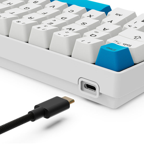 Sharkoon SKILLER SGK50 S4 Gen2 PBT (weiß, DE-Layout, Gateron G Pro 3.0 Yellow)
