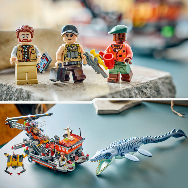 LEGO 77983 Jurassic World Mosasaurier-Angriff auf das Boot