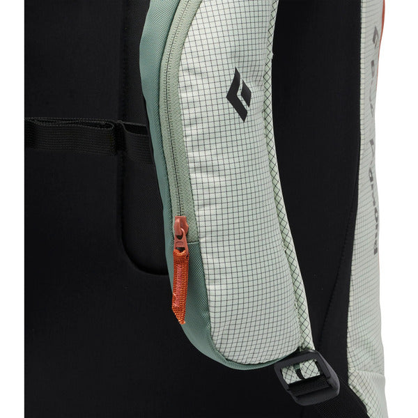 Black Diamond Dawn Patrol 15, S/M (hellgrün/schwarz, 15 Liter)