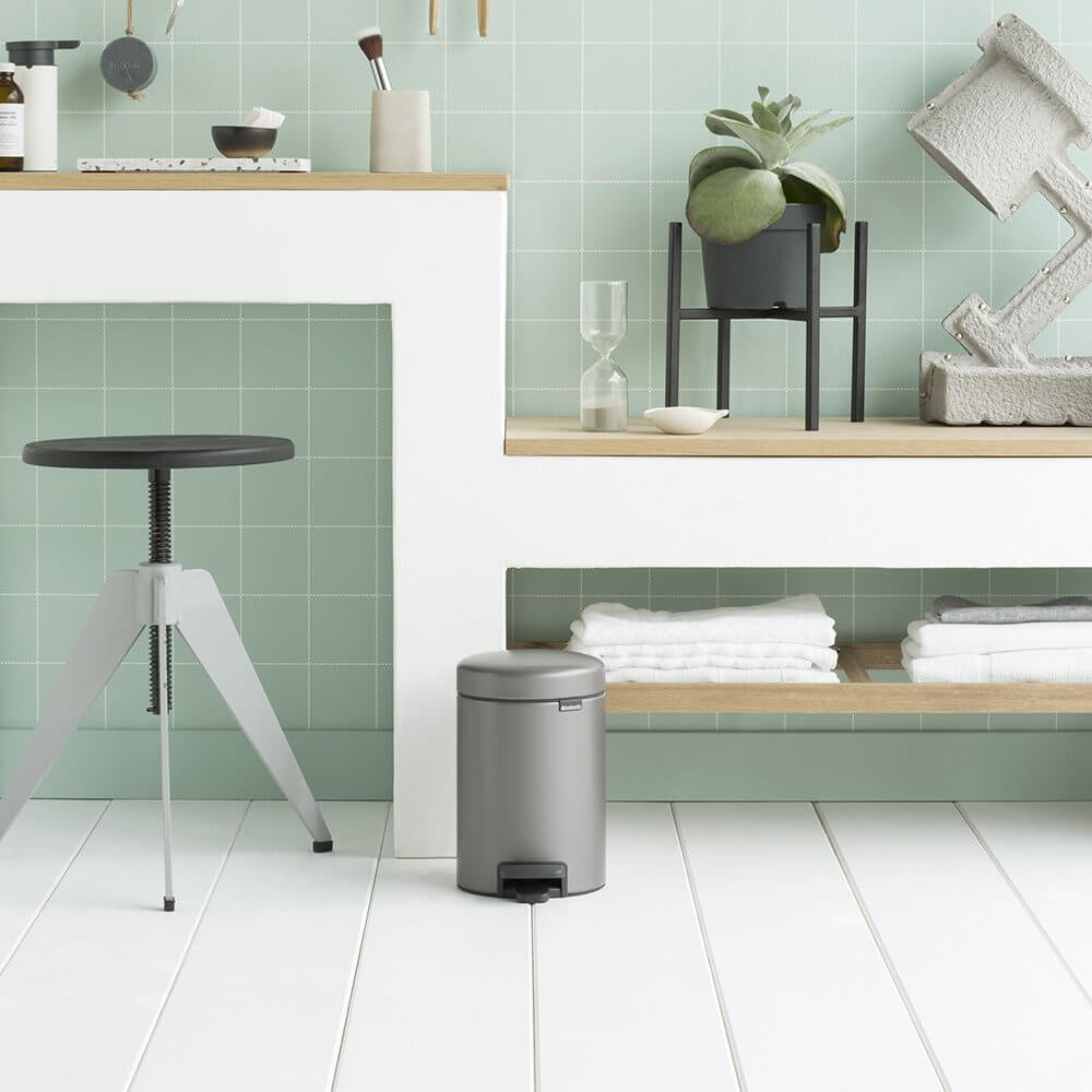 Brabantia NewIcon Pedal Bin, 3L Confident Platinum