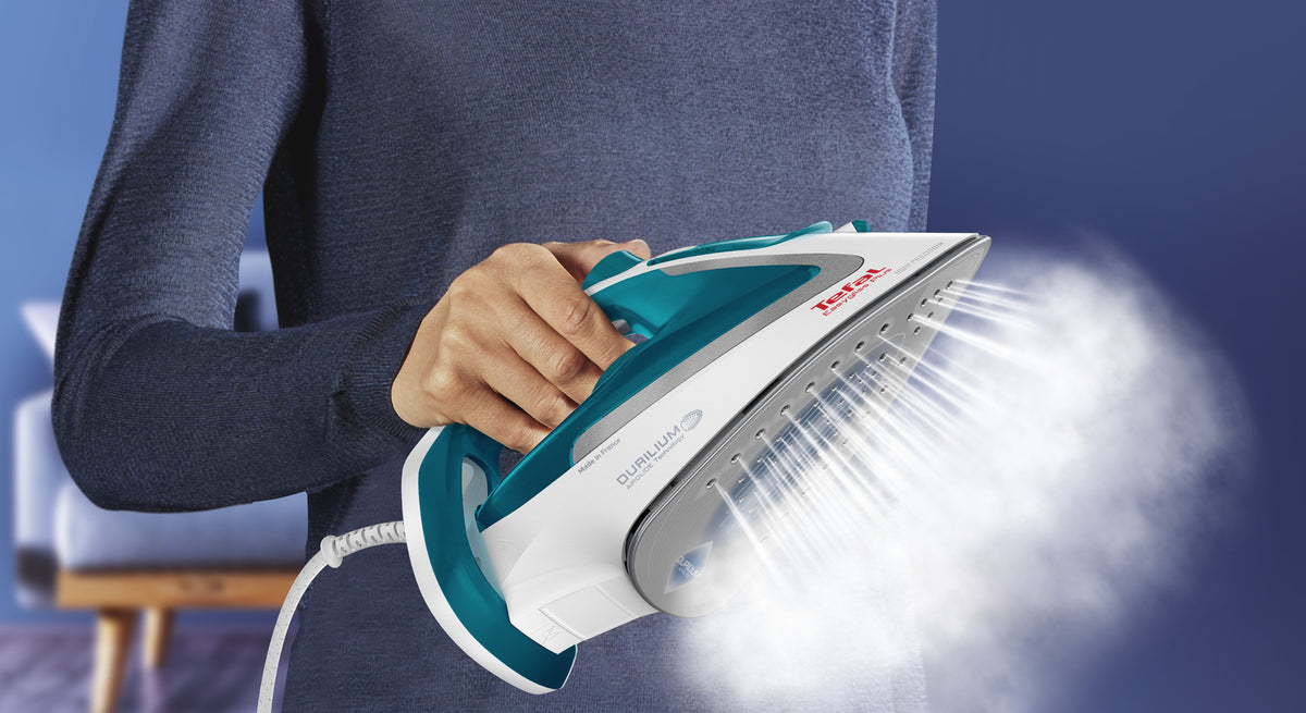 Tefal EasyGliss Plus FV5718 Dry & Steam Iron, Durilium Soleplate, 2400 W, Turquoise/White