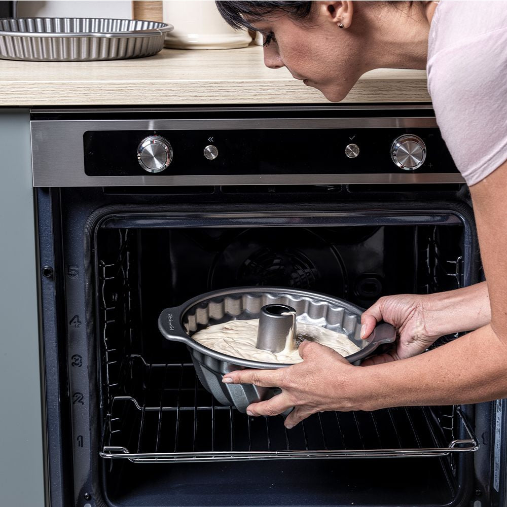 KitchenAid Gugelhupf Pan 24cm Gray