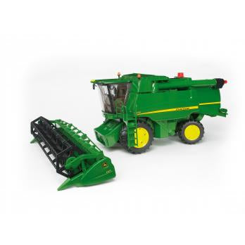 John Deere Mähdrescher T670i