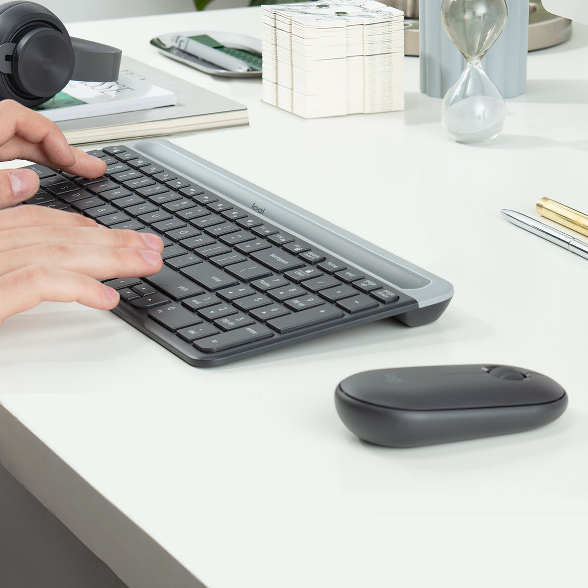 LGN Logitech MK470 Wireless Slim Desktopset US Layout