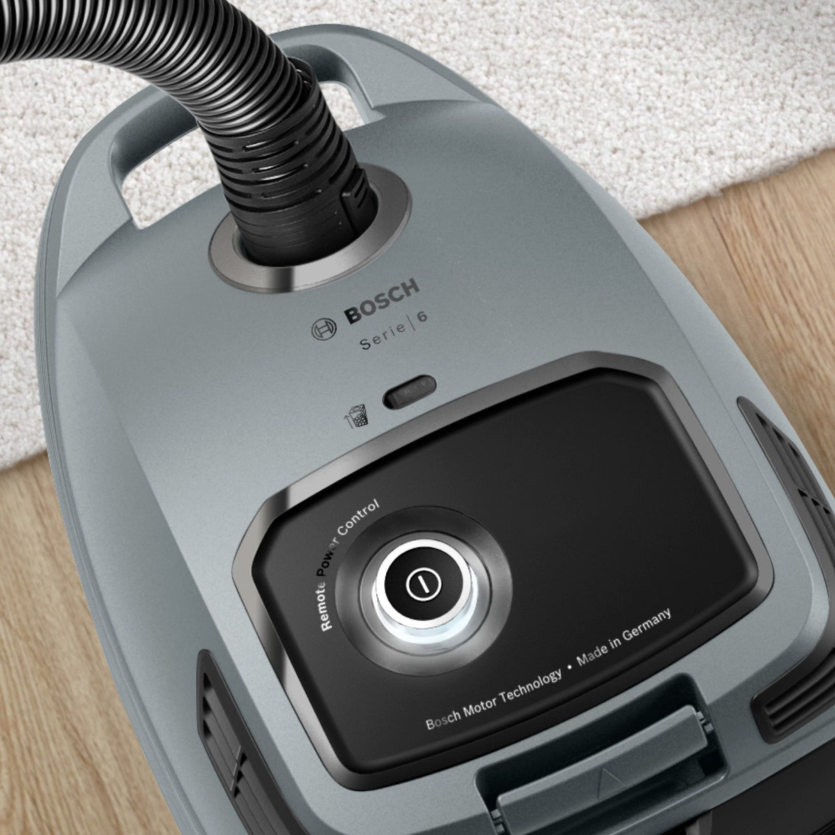 Bosch Serie 6 BGB6X330 4 L Cylinder Vacuum Cleaner Dry 600 W Dust Bag
