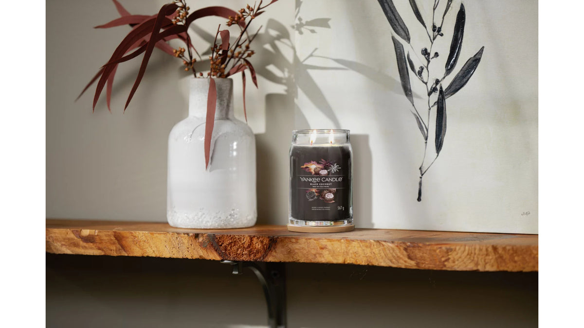 Świeca duża BLACK COCONUT YANKEE