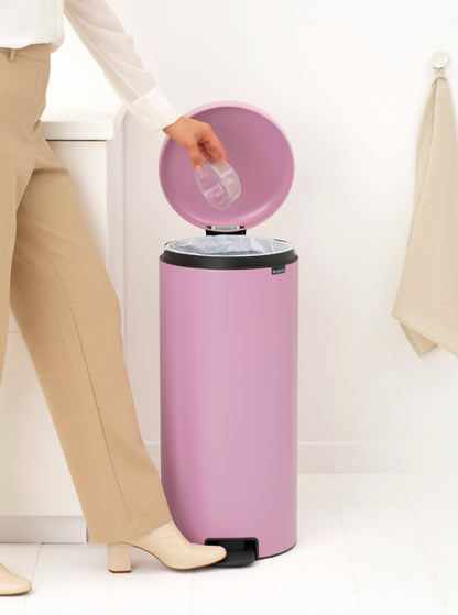 Κάδος Brabantia Treteimer Newicon 30 λίτρων σε χρώμα Λιλά Ροζ