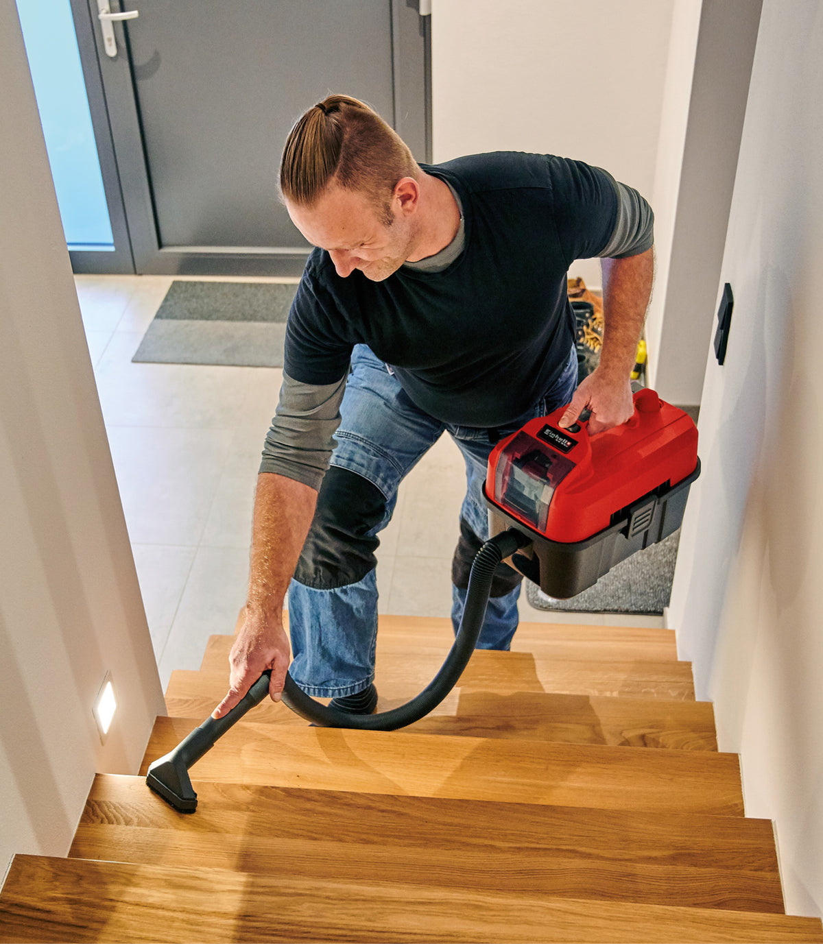 Einhell TC-VC 18/10 Li-Solo Wet/Dry Vacuum (red/black) - battery and charger not included