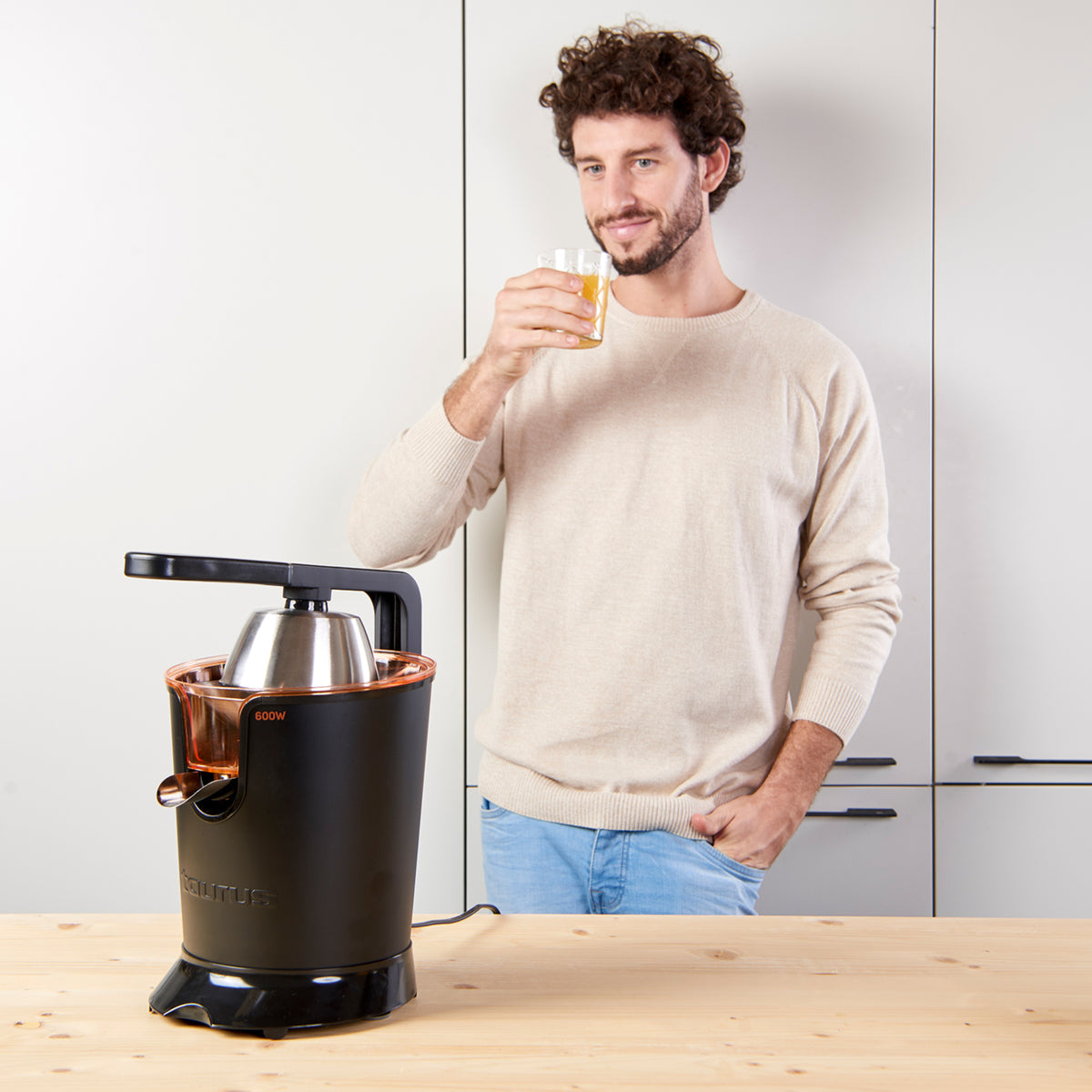 Αποχυμωτής Κεντρομόλος Taurus Easy Press 600 600 W σε Μαύρο και Καφέ