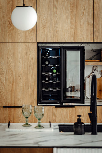 Adler AD 8083 Beverage/wine larder Black