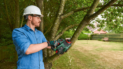 Bosch UniversalChain 18 cordless chainsaw
