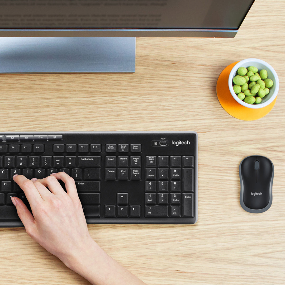 Logitech 920-004508 keyboard Mouse included Home RF Wireless QWERTY US International Black