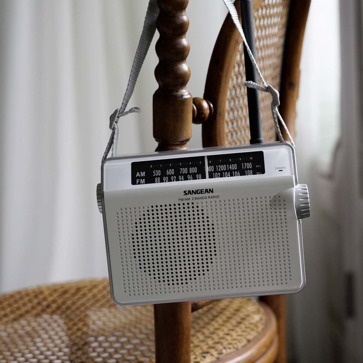 Sangean PR-D6 (Hedonic 60) white