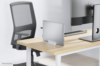 Neomounts Laptophalterung        Montage 11-17" silber.