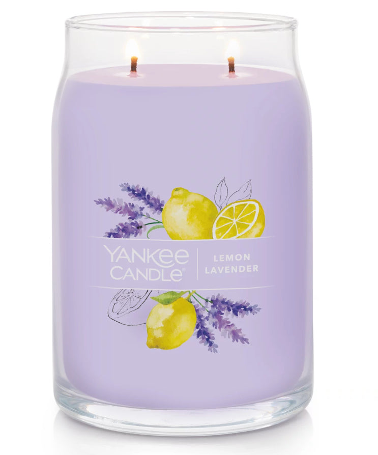 Large Candle LEMON LAVENDER — YANKEE