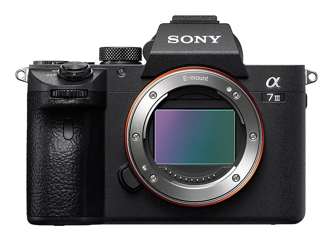 Sony Alpha 7 Mark III Kit + SEL 28-70 II
