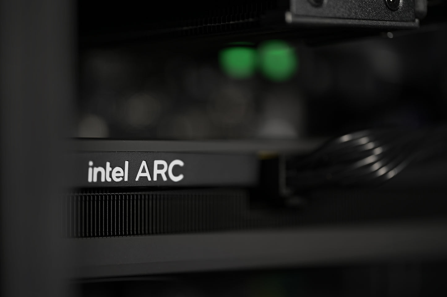 Actina 5901443410294 PC AMD Ryzen™ 7 8400F 32 GB DDR5-SDRAM 1 TB SSD Intel Arc B580 Midi Tower Black