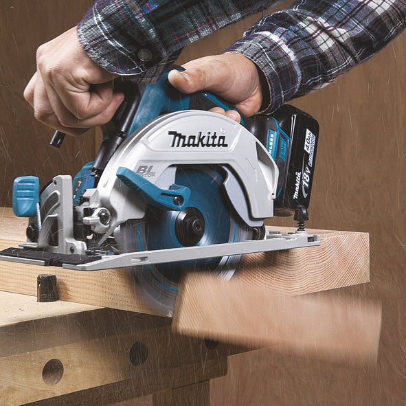 Makita DHS680Z cordless circular saw