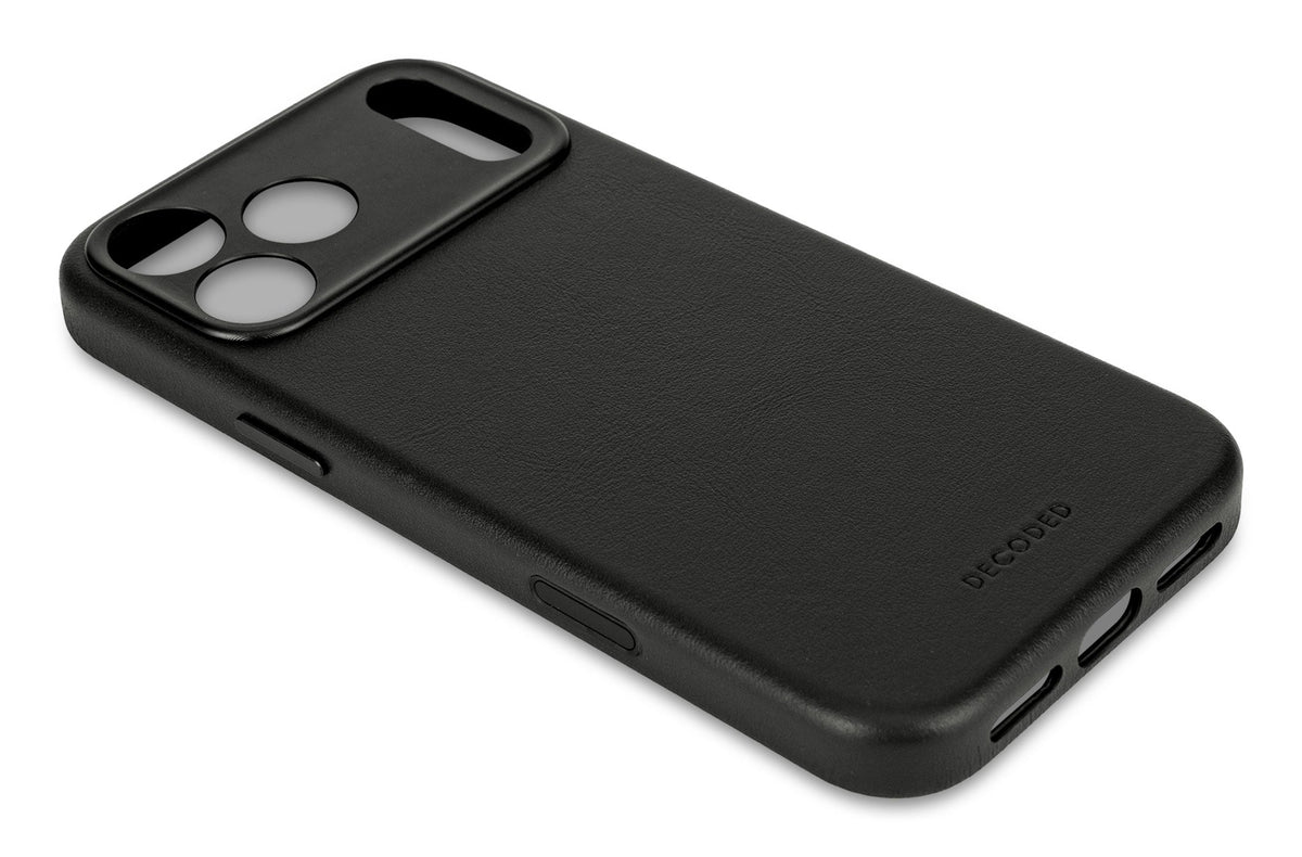 Decoded Leather Backcover for iPhone 17 Pro in Black