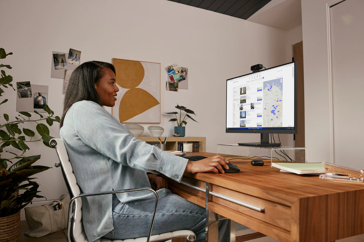 HP Series 3 Pro 27 inch FHD Monitor - 327pf