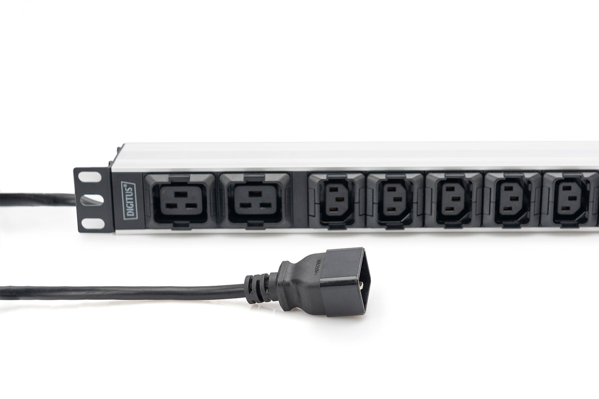 DIGITUS PDU 1HE   8xC13 2xC19   Ausgänge 230V/16A schwarz