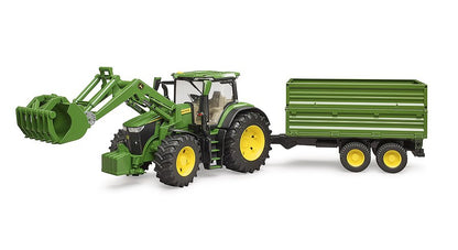 John Deere 7R 350 mit Frontlader und Tandemachstransportanhänger (grün)