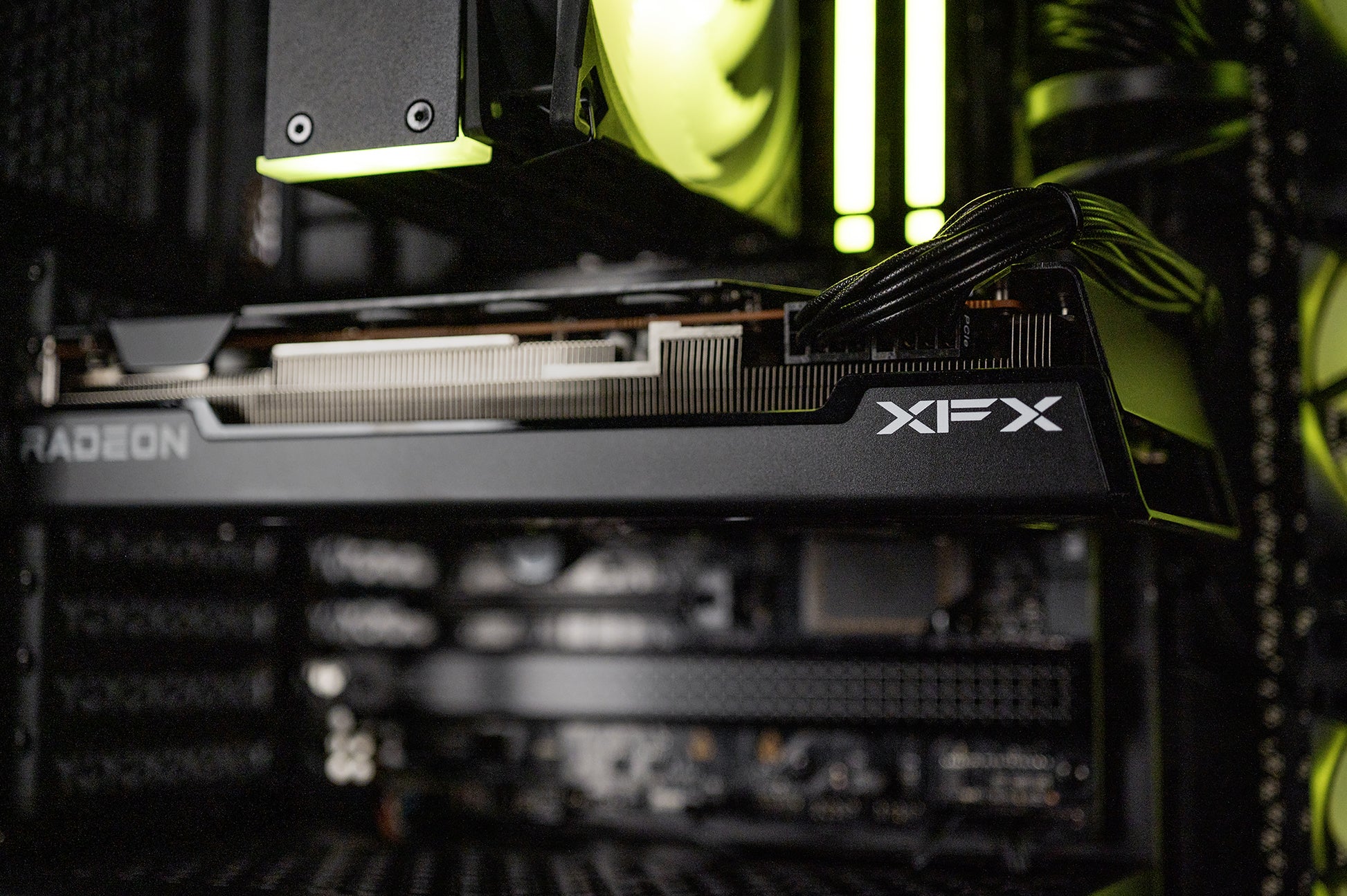 Actina 5901443413745 Υπολογιστής με AMD Ryzen™ 7 8700F, 32 GB DDR5-SDRAM, 2 TB SSD, NVIDIA GeForce RTX 5070 Ti, Midi Tower Μαύρο