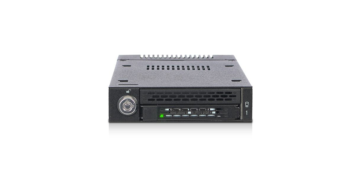 IcyDock 1xM.2 NVMe to 1x3.5" bay mobile rack keylock miniSAS