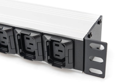 DIGITUS PDU 1HE   8xC13 2xC19   Ausgänge 230V/16A schwarz
