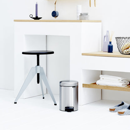 Brabantia Pedal Bin Newicon 3,0 L steel matt