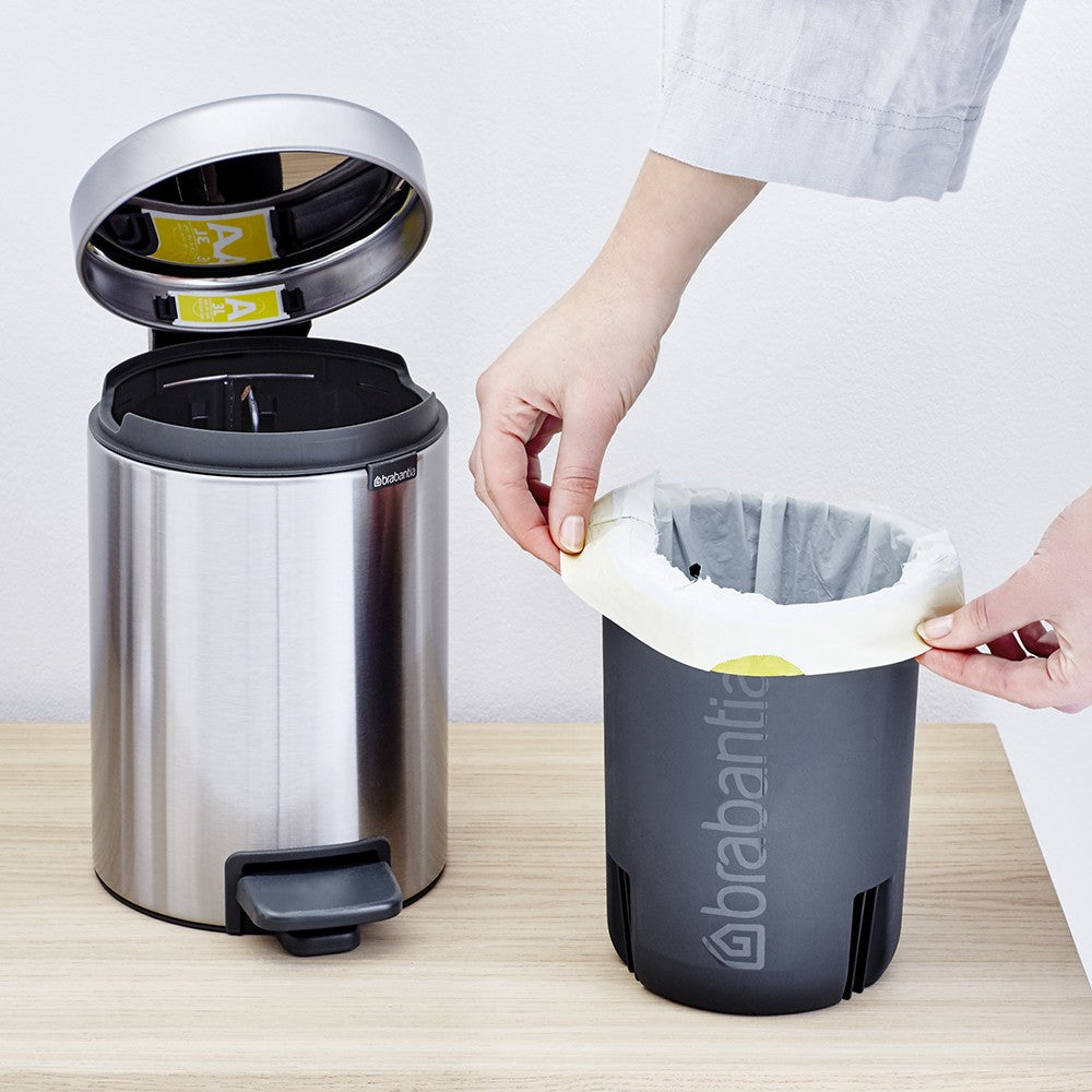 Brabantia Pedal Bin Newicon 3,0 L steel matt