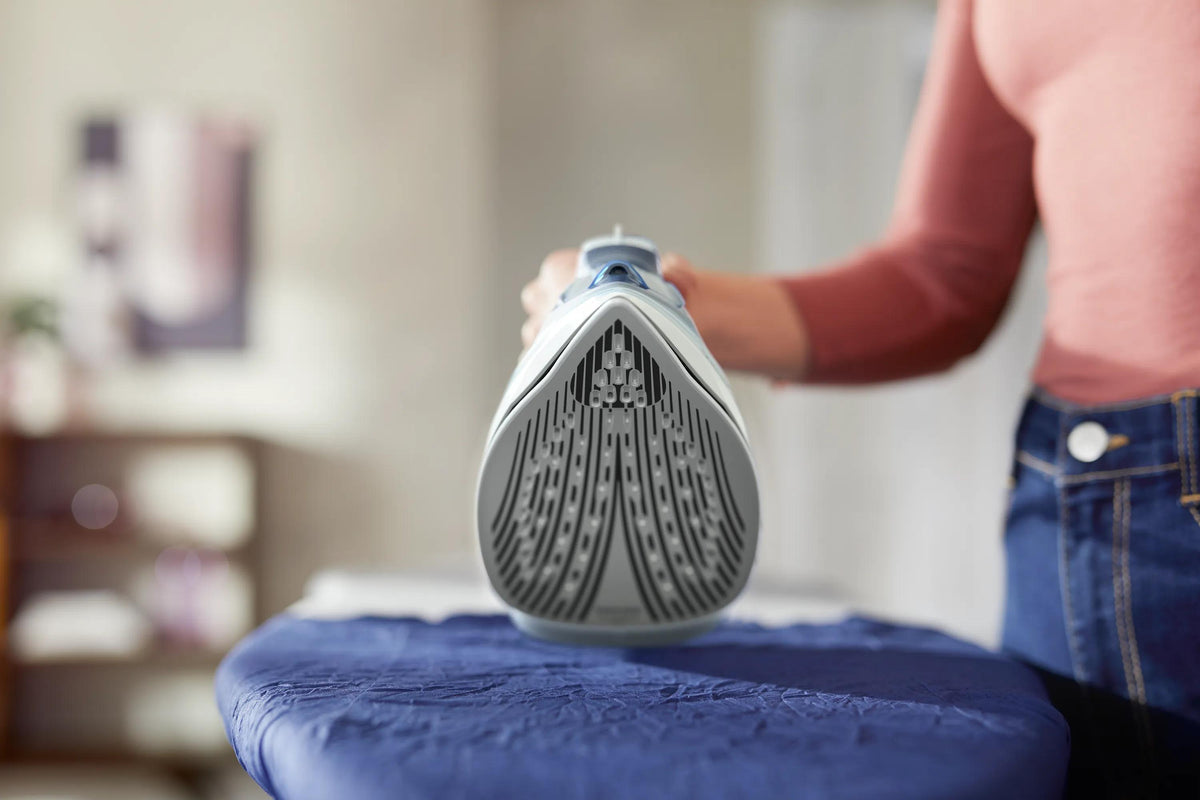 Σίδερο ατμού Philips σειράς 5000 μοντέλο DST5030/20, ισχύς 2400 W