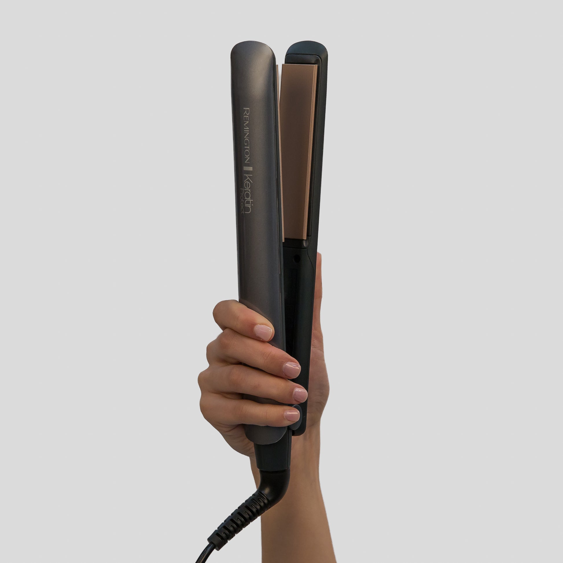 Ισιωτική Πρέσα Remington S8598 σε Χρώματα Μαύρο Θερμό και Γκρι, Καλώδιο 3 μέτρα