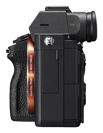 Sony Alpha 7 Mark III Kit + SEL 28-70 II