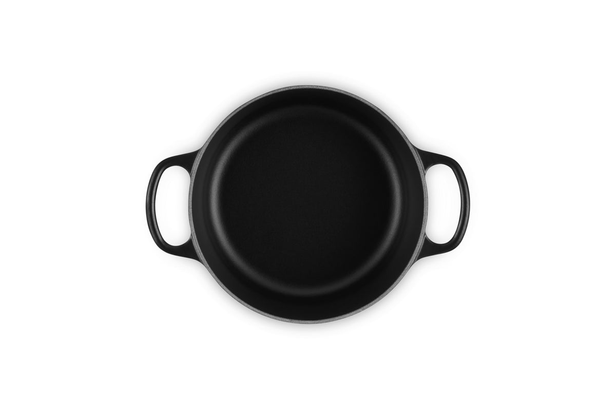 Le Creuset Signature BrÃ¤ter rund 18 cm schwarz matt