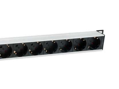 Equip 19" Steckdosenleiste CEE7/7 90°->8xSchuko+Switch  Alu.