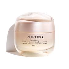 Shiseido Benefiance Wrinkle Smoothing Day Cream SPF 25 50 ml