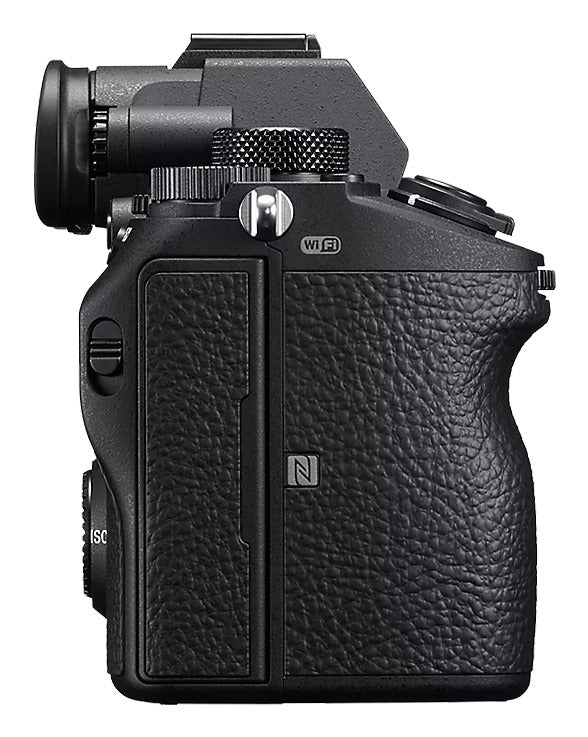Sony Alpha 7 Mark III Kit + SEL 28-70 II