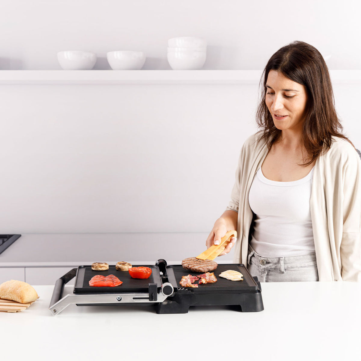 Taurus Bistro Gourmet 2600 W 2-in-1 contact grill