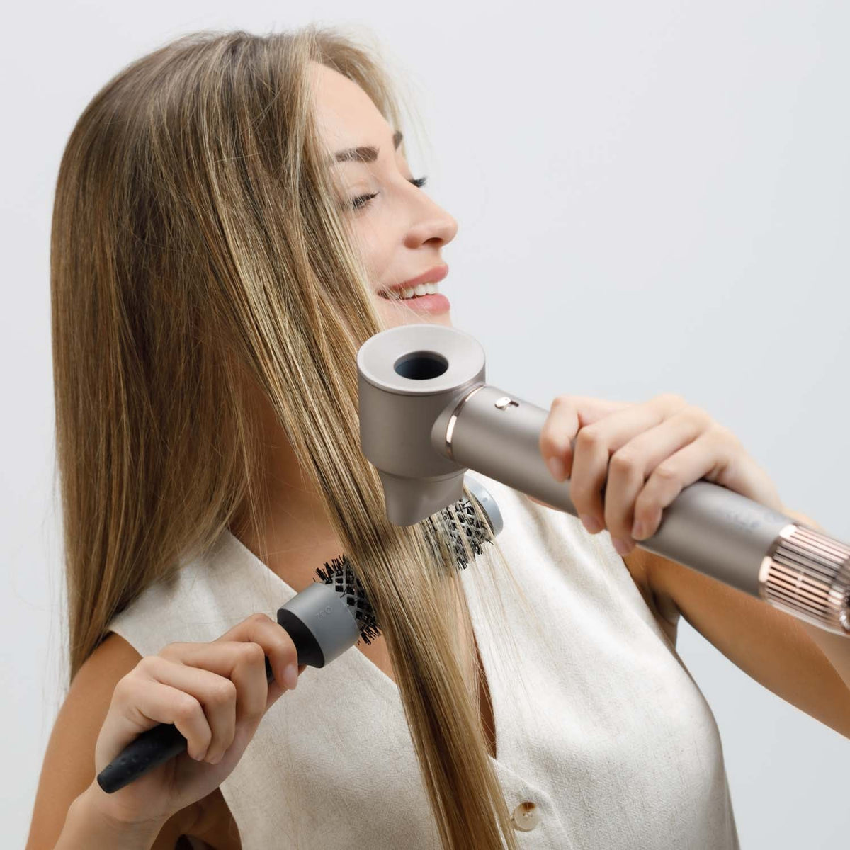 Taurus AIRWAVE DIGITAL PRO Multistyler Airflow Bronze 1300 W with 1.8 m Cord